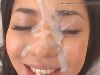 Азіатська молодий жінка любить сперма на її чудовий обличчя, ххх кіно cd